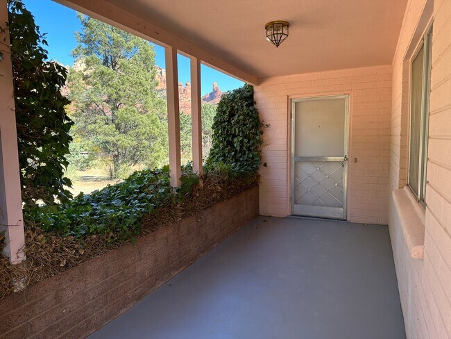 Foto del edificio - HOUSE - UPTOWN