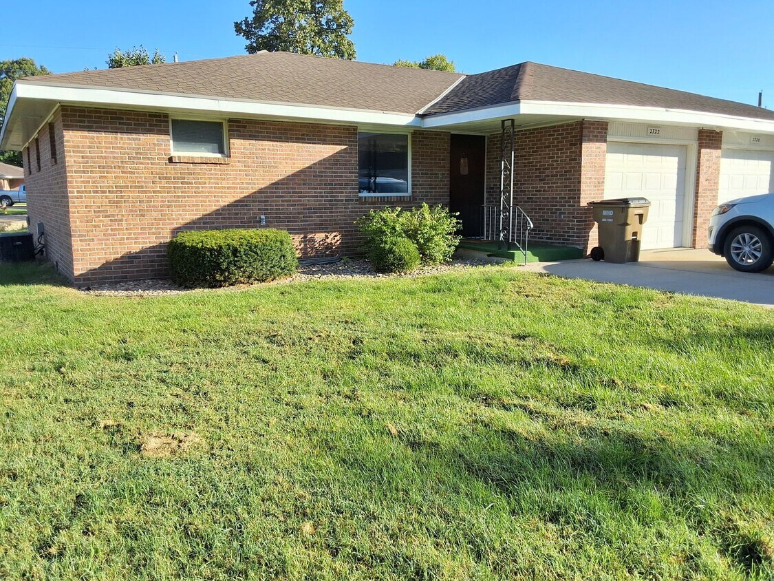 Primary Photo - 2722 Stewart Dr