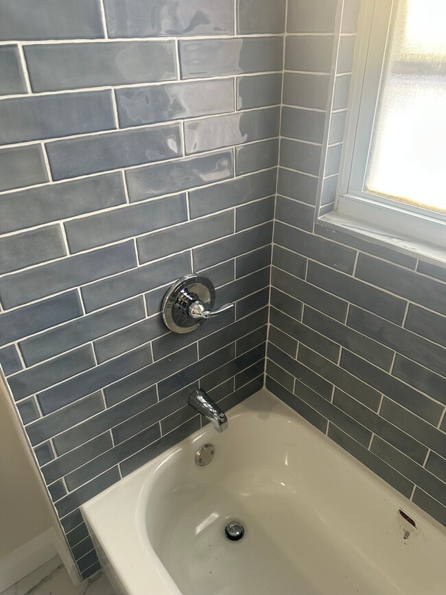 Building Photo - 4003 Lyndale Ave