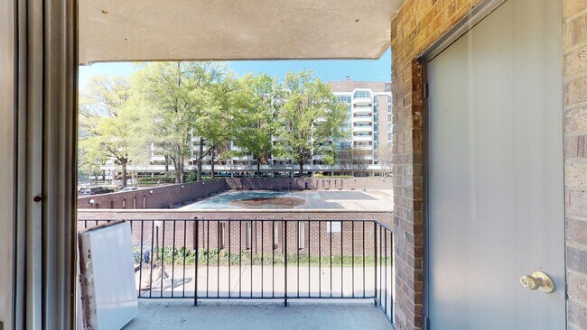 Interior Photo - Waterside Towers