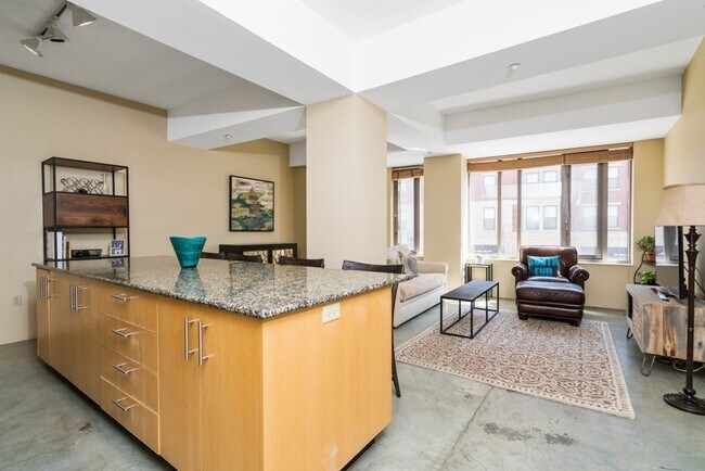 Foto del edificio - 1313 Washington St