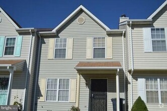 Building Photo - 2905 Charredwood Dr
