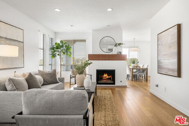 Foto del edificio - 4643 E 4th St