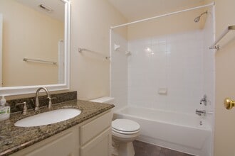 Building Photo - 127 N Villa Oaks Dr