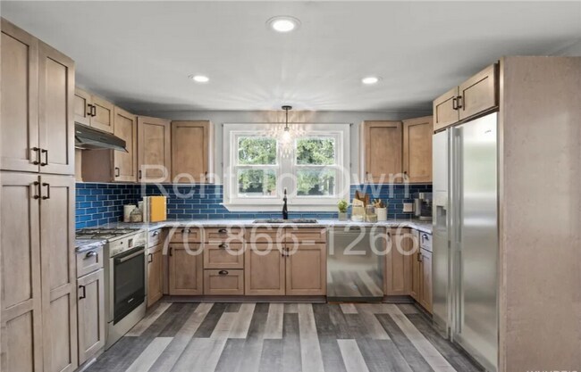 Foto del edificio - 386 Elmwood Ave