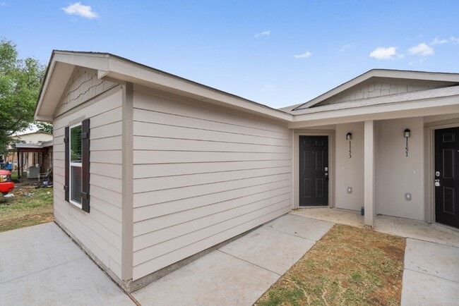 Foto del edificio - 1153 Magnolia St