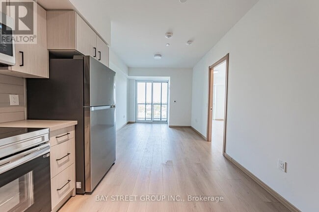 Building Photo - 3421 Sheppard Ave E