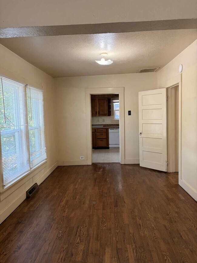 Foto del edificio - JOPLIN RENTAL: 2 BEDROOM/ 1 BATHROOM HOUSE...