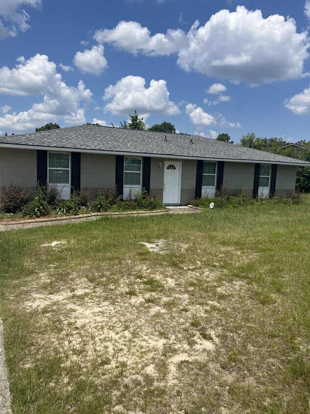 Foto principal - 2529 Kensington Dr E