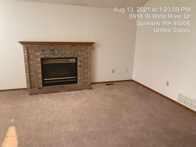 Building Photo - 5912 W Wind River Dr