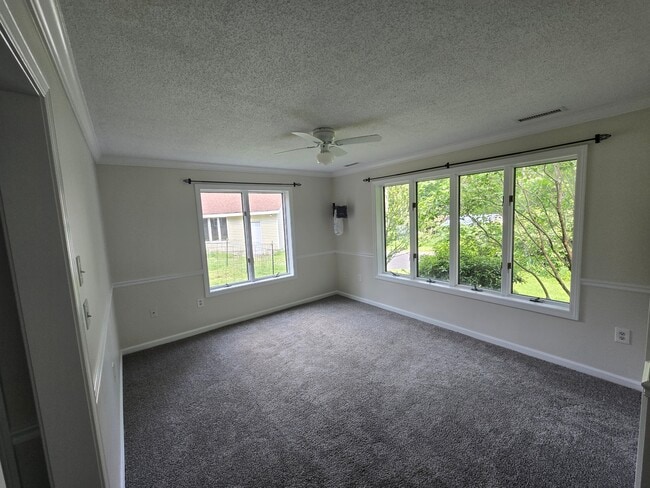 Living room - 66 Horace Greeley Rd