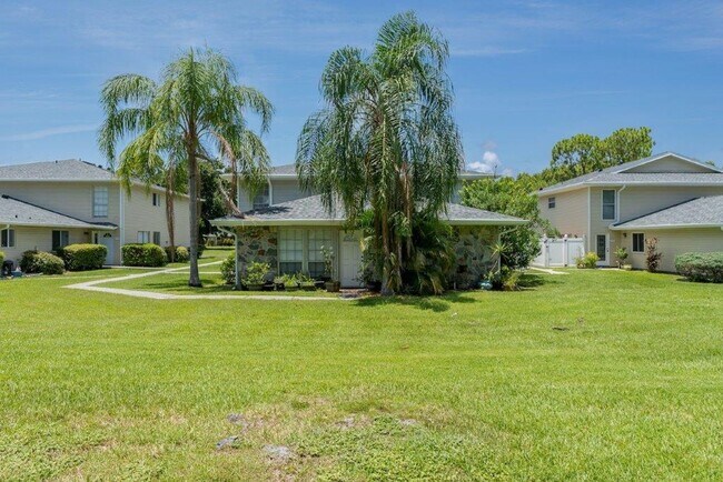 Foto del edificio - 4112 Yellow Pine Ln