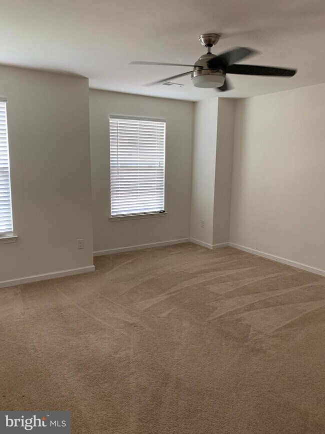 Building Photo - 17 Ventana Ct
