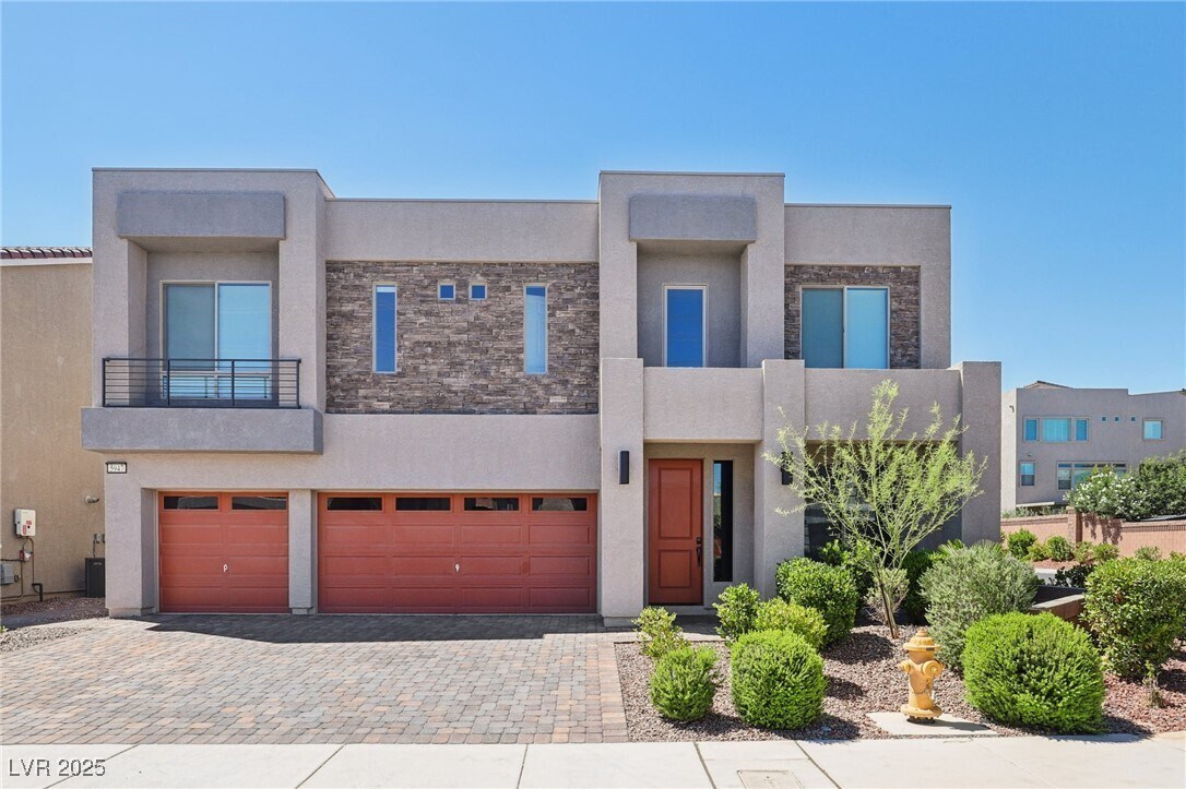 Foto principal - 5947 Rockway Glen Ave