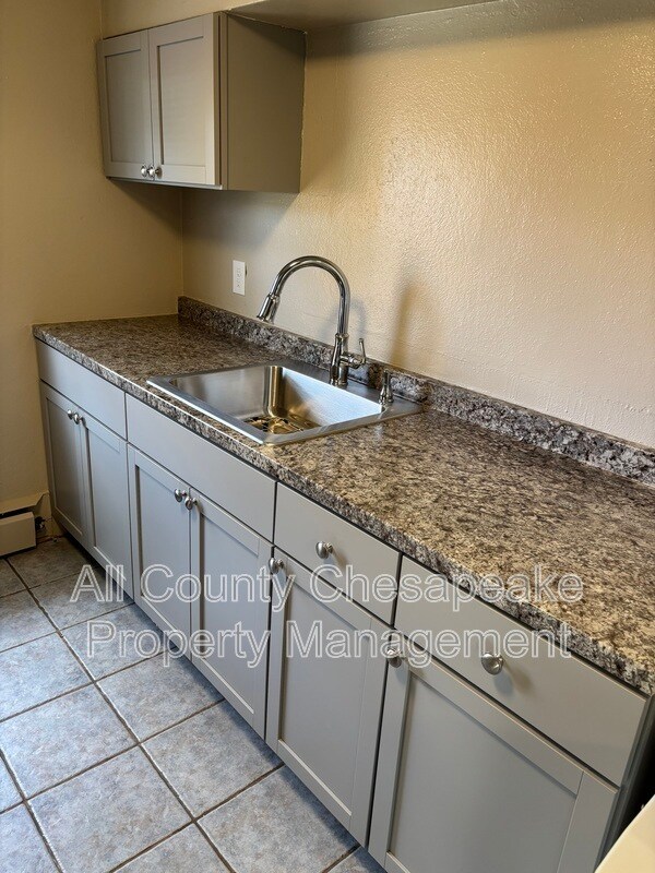 Foto del edificio - 817 Hilltop Ave