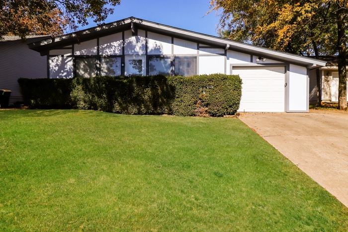 Primary Photo - Gorgeous 3 Bedroom in Sherwood, AR!