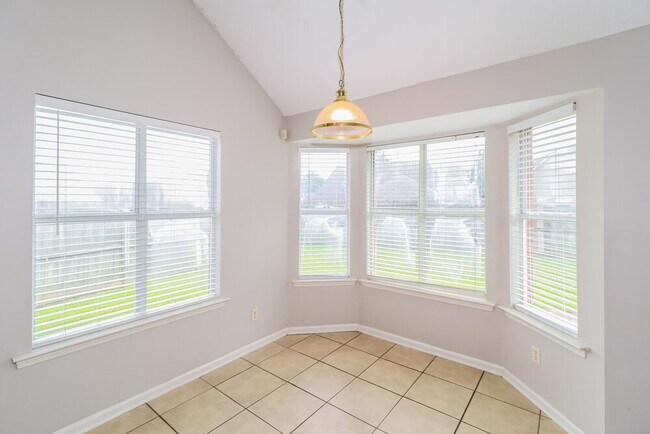 Building Photo - 9703 Java Cove