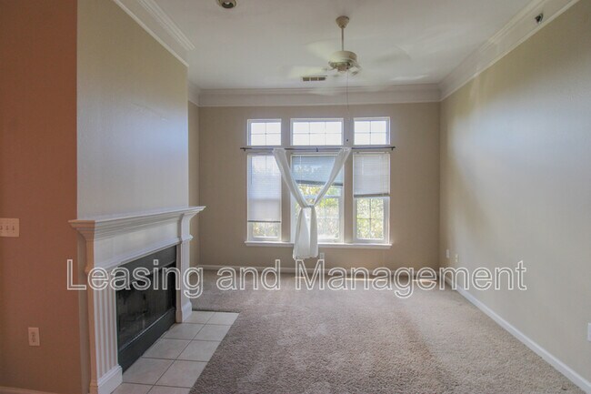 Foto del edificio - 2037 Telfair Way