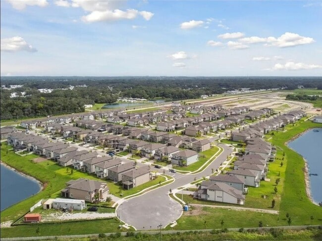 Foto del edificio - 3195 Fall Harvest Dr