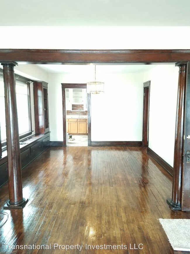 Foto del edificio - 4008 E 74th St