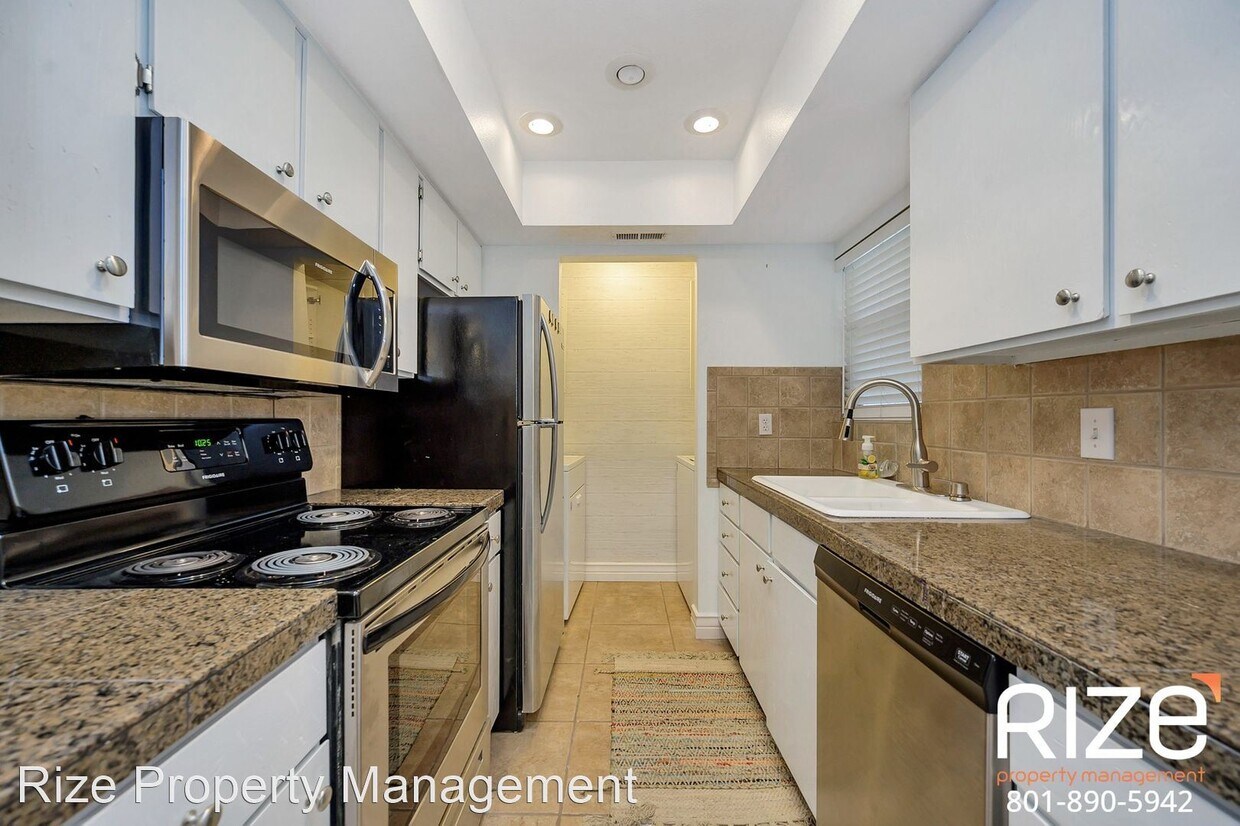 Foto principal - 1261 Shadow Ridge Dr