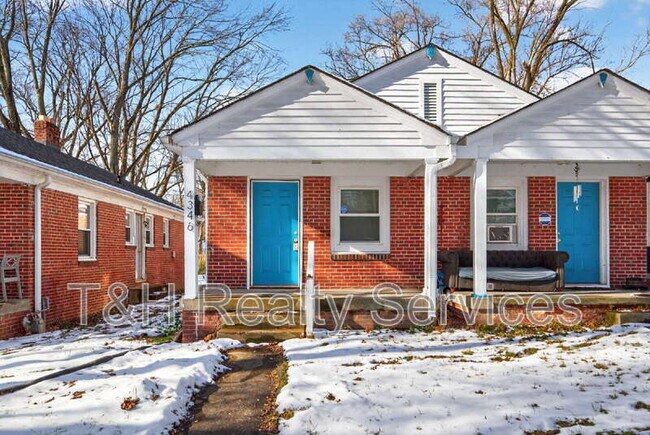 Foto del edificio - 4346 Crittenden Ave