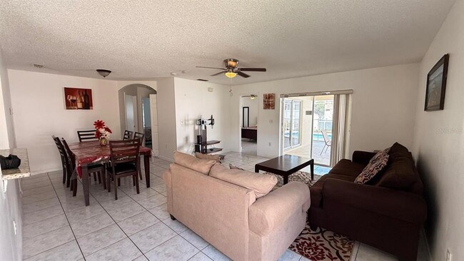Building Photo - 4346 Creekside Blvd