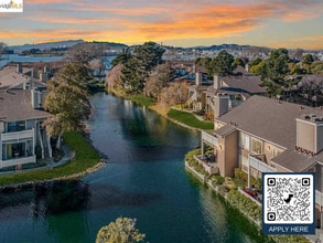 Building Photo - 88 Lakeshore Ct