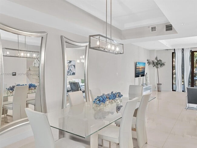 Foto del edificio - 3040 N Ocean Blvd