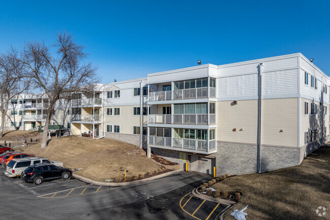 Exterior - Canabury Square Condominium