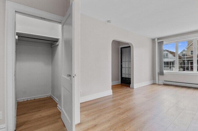 Foto del edificio - 120 W 45th St