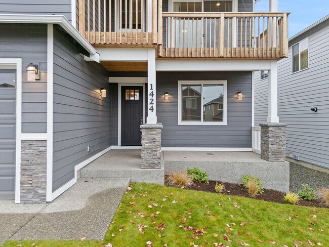 Building Photo - Stunning 4-Bedroom Home in Bremerton