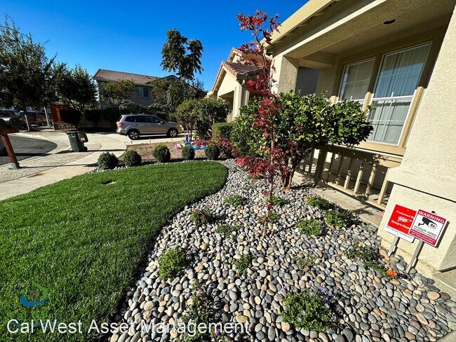 Building Photo - 5 br, 3 bath House - 3009 Camino Nola Ct