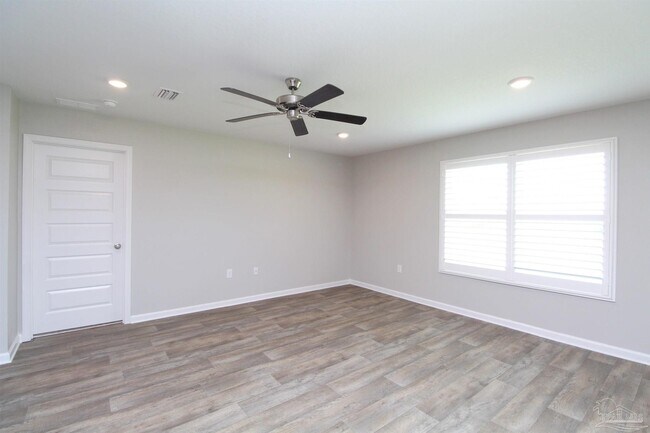 Foto del edificio - 7524 Oak Lake Blvd