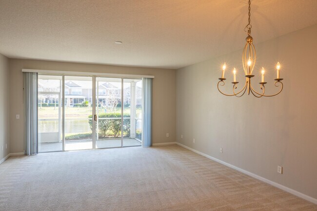 Foto del edificio - 13292 Stone Pond Dr