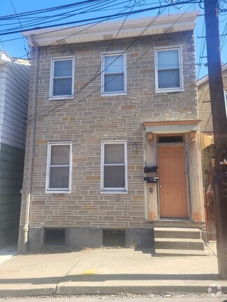 Building Photo - 179 S 16th St