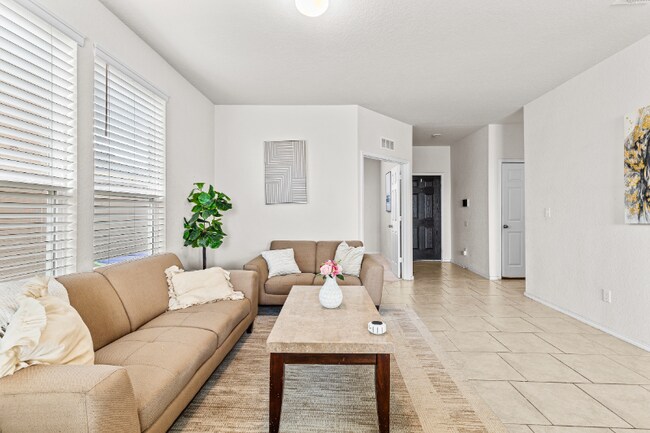 Foto del edificio - 10368 Braunig