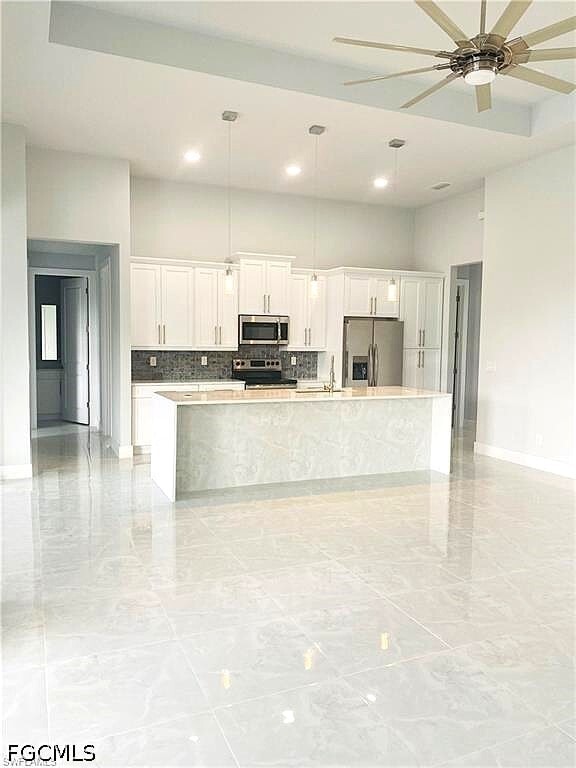Foto del edificio - 224 NW 2nd Pl