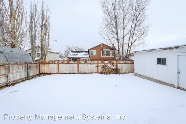 Building Photo - 6021 S Milstead Ln