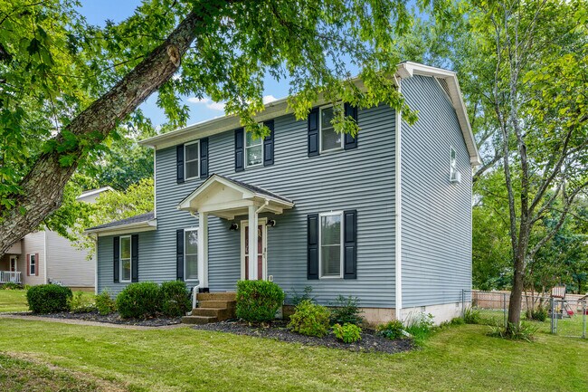 Photo - 453 Belinda Pkwy House