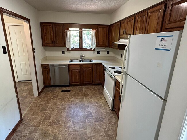 Foto del edificio - 3401 Whitford Ct