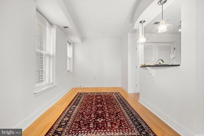 Foto del edificio - 1106 Columbia Rd NW