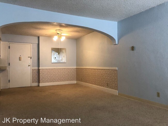 Foto del edificio - 3 br, 1.5 bath Apartment - 925 1st Ave N #209