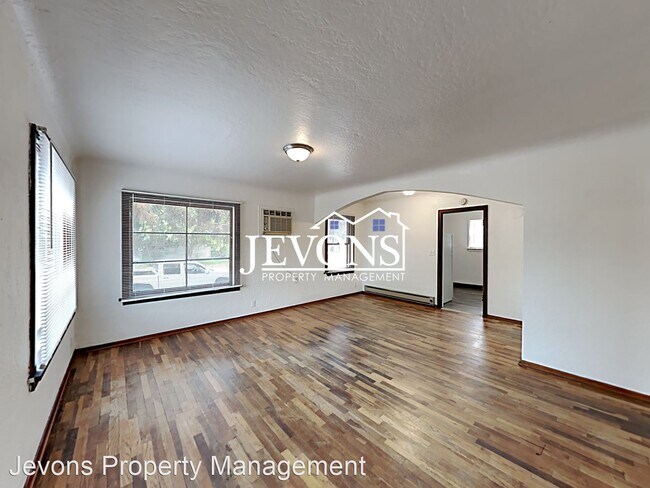 Foto del edificio - 2 br, 1 bath House - 1302 McKinley Ave