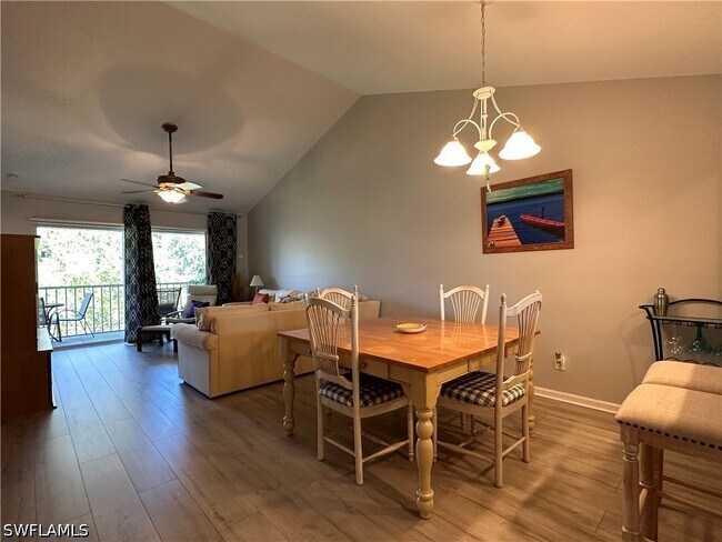 Foto del edificio - 5739 Whitaker Rd