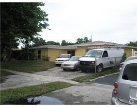 Building Photo - 1370 NW 55th Ave