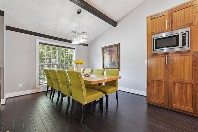 Foto del edificio - 3941 Pine Gorge Ct NE