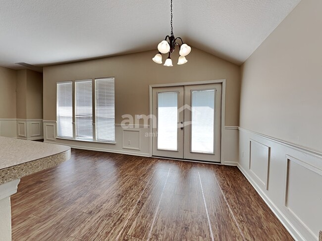 Foto del edificio - 14247 Summer Breeze Dr