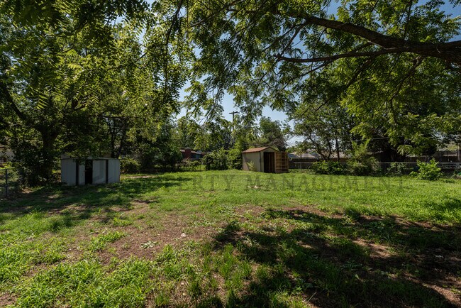 Building Photo - 2850 S Mead St