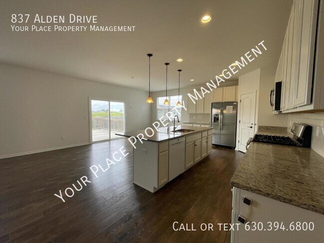 Foto del edificio - Beautiful 3 Bedroom, 2 Bathroom Ranch in N...